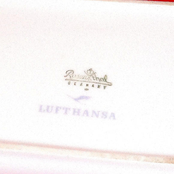 Vintage Rosenthal- Lufthansa Porcelain Trinketbox "Courting Colonials" - Picture 5 of 8